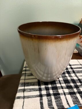 12 inch Recycled Resin Planter